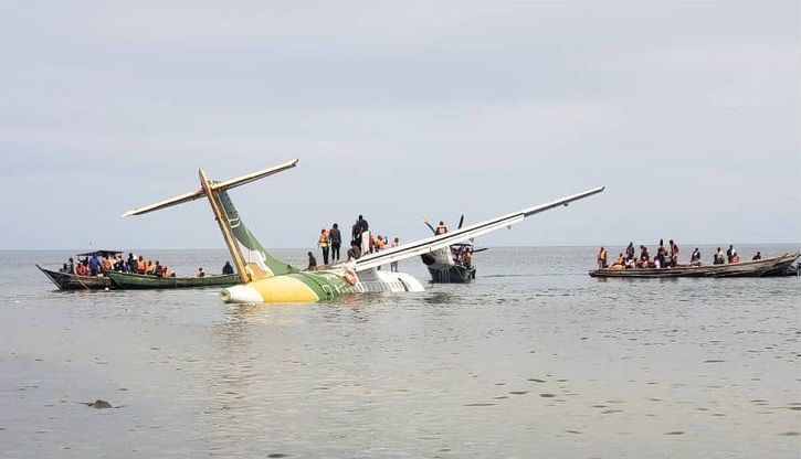 তানজানিয়ায় যাত্রীবাহী বিমান বিধ্বস্থ হয়ে নিহত কমপক্ষে ১৯