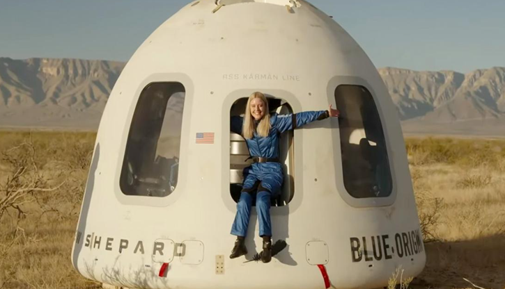 শারীরিক প্রতিবন্ধকতা (প্যারাপ্লেজিয়া) নিয়েও মহাকাশে যাত্রার প্রথম এ নজির গড়লেন জার্মান প্রকৌশলী মিকেলা বেন্টহাউস।