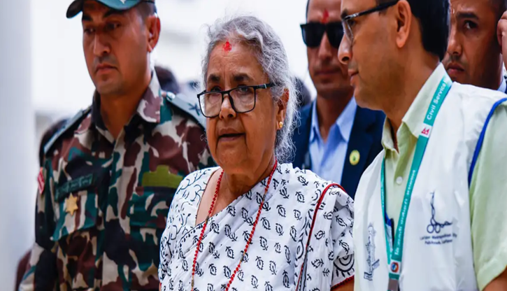 তার সরকার ৬ মাসের বেশি  ক্ষমতায় থাকবেনা বলে জানিয়েছেন প্রধানমন্ত্রী কার্কি। ছবি : ডয়চে ভেলে। 